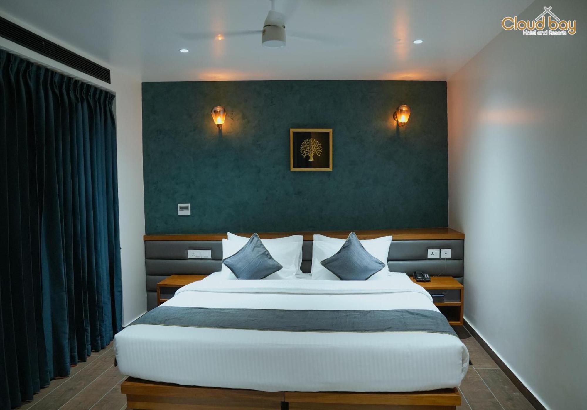Hotel Cloud Bay Manjeri Exterior foto
